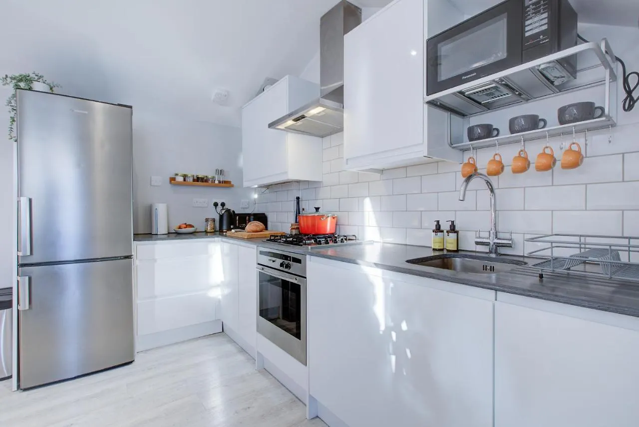 Contemporary 4 Storey Townhouse - Central Brighton Apartamento